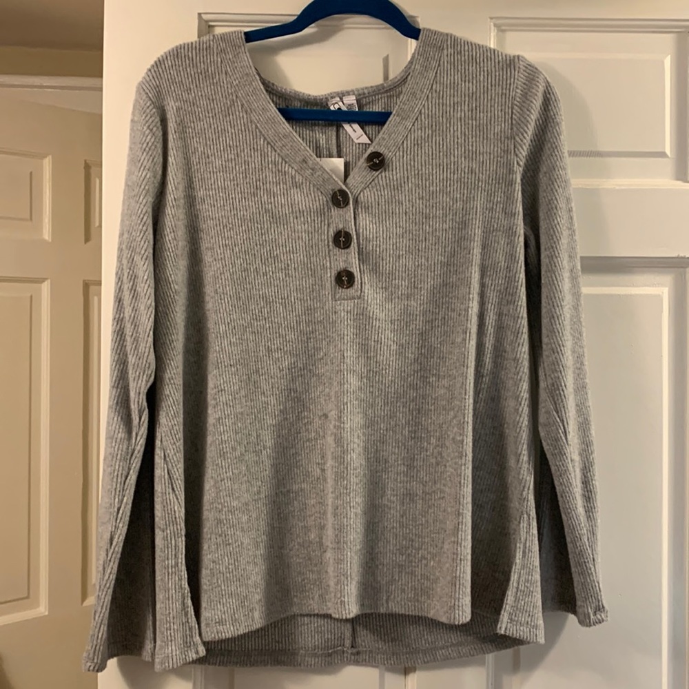 Soft Ribbed Grey Long Sleeve Shirt - M (NWT)